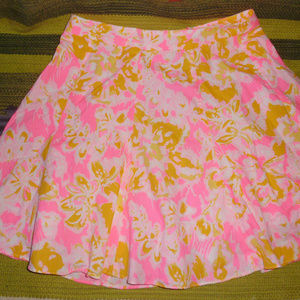 Lilly Pulitzer pink patterned skirt sz 2